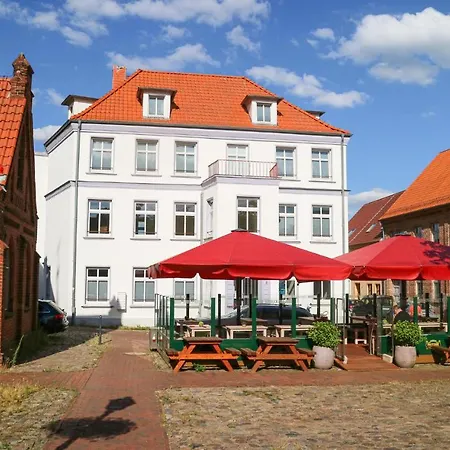 2 Bedroom Gorgeous In Krakow Am * 크라코프암지